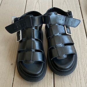 Vintage Black Leather Sandals with Buckles size 6